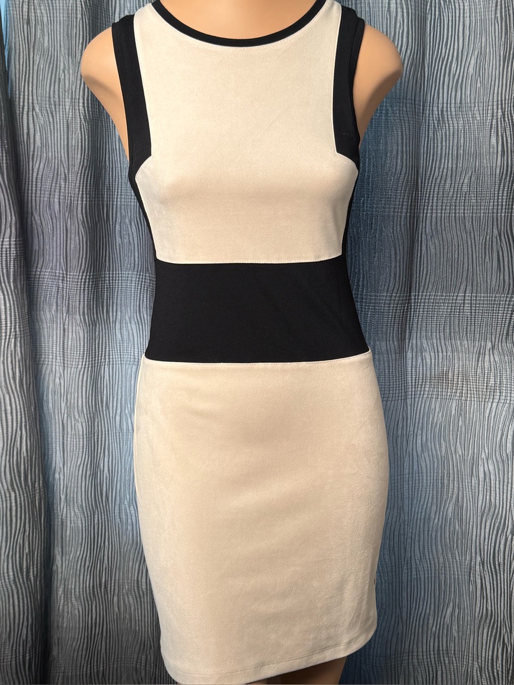 SANCTUARY Clothing Sleeveless Black & Cream Color Block Sheath Dress Size XSMALL